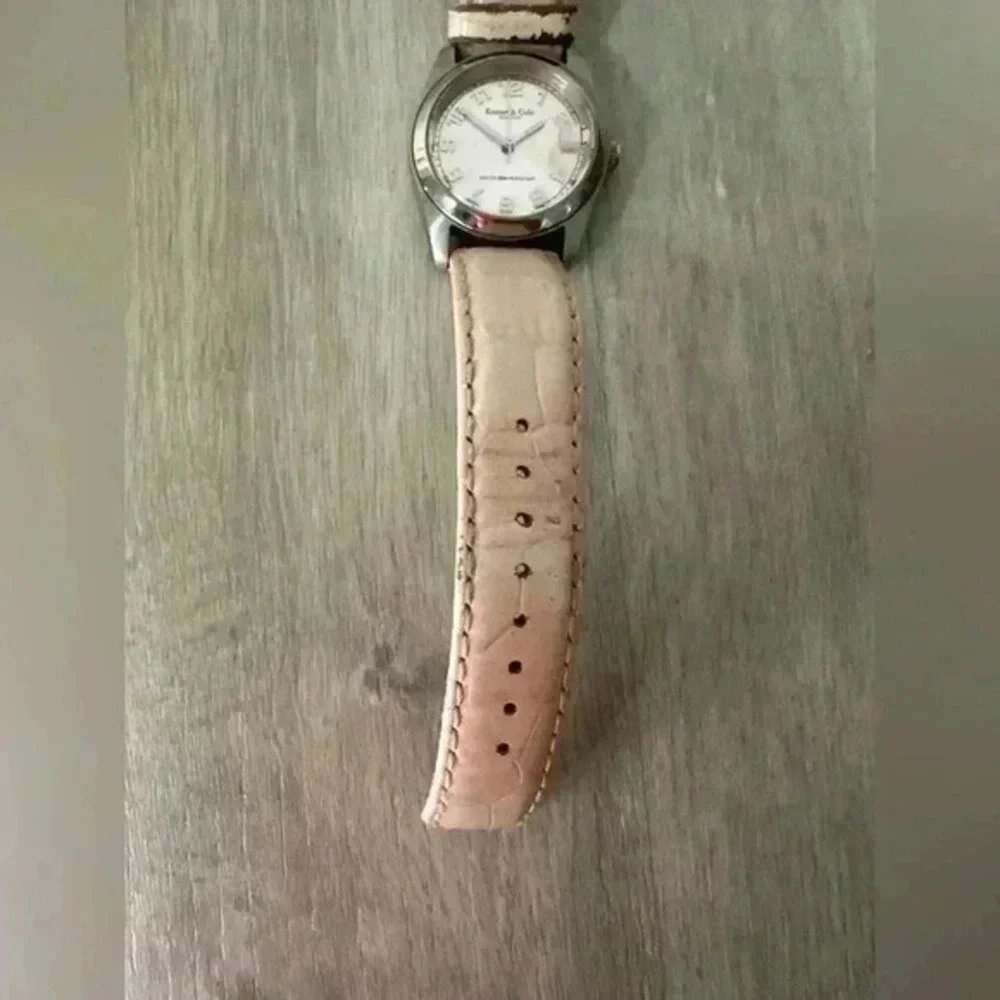Kenneth Cole Diamond Watch Women Pave Silver Tone‎ Pink Leather Band